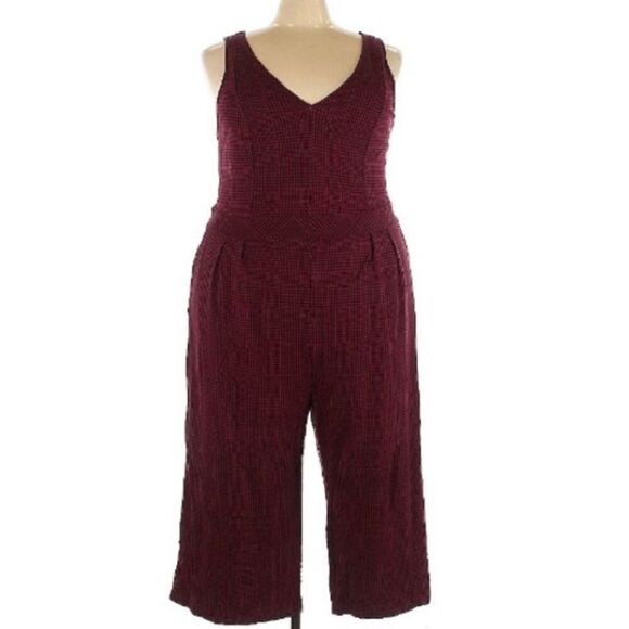 Torrid 4x Red and Black Jumpsuit - Picture 1 of 10